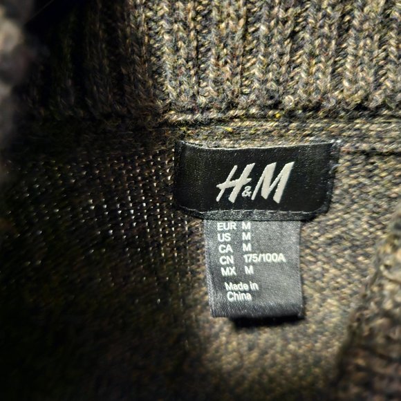 H&M Green Knit Collared Double Breasted Buttons Cardigan US Men M - Picture 4 of 9